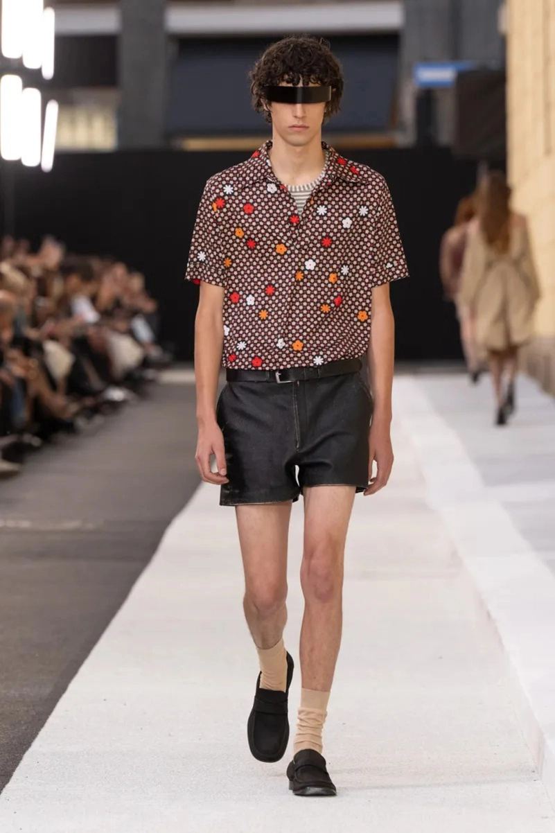 Mm6 Maison Margiela Spring 2026 Takes Urban Milan Into High Fashion