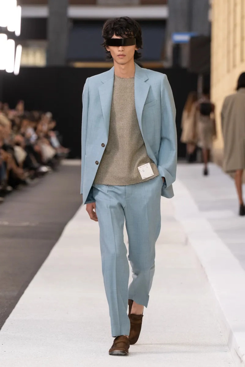 Mm6 Maison Margiela Spring 2026 Takes Urban Milan Into High Fashion