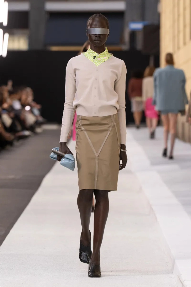 Mm6 Maison Margiela Spring 2026 Takes Urban Milan Into High Fashion