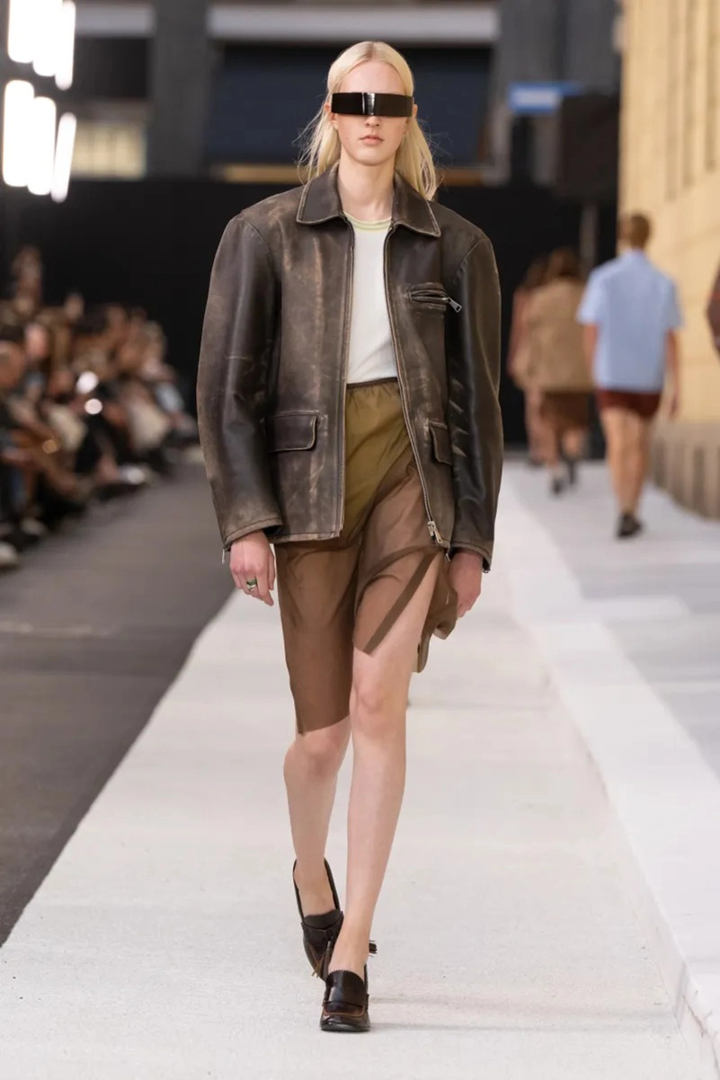 Mm6 Maison Margiela Spring 2026 Takes Urban Milan Into High Fashion