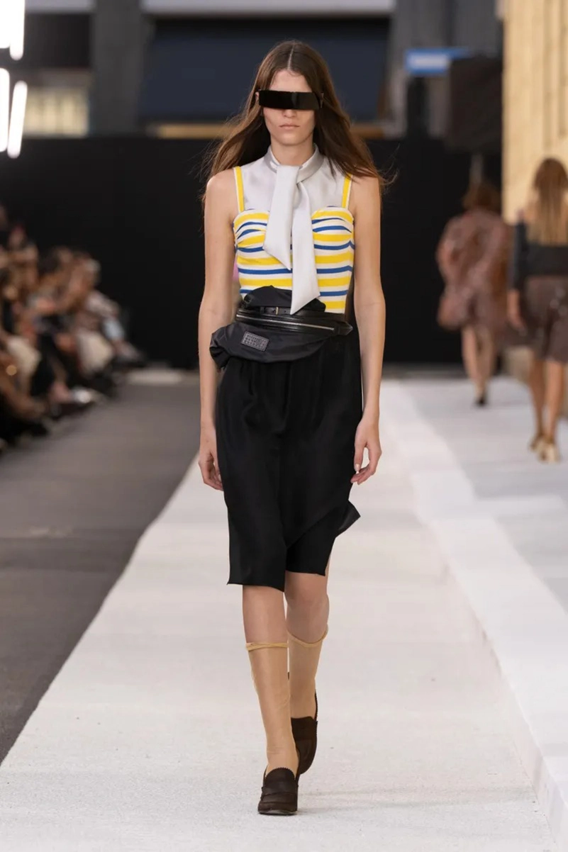 Mm6 Maison Margiela Spring 2026 Takes Urban Milan Into High Fashion