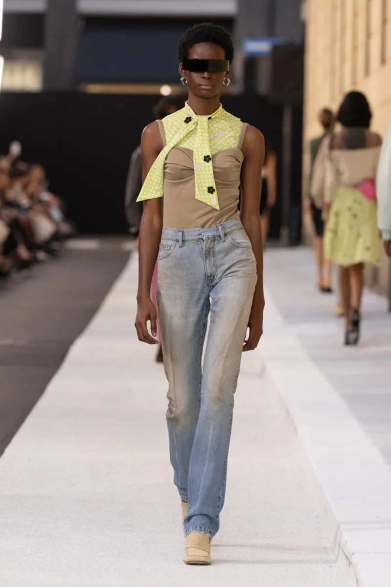 Mm6 Maison Margiela Spring 2026 Takes Urban Milan Into High Fashion