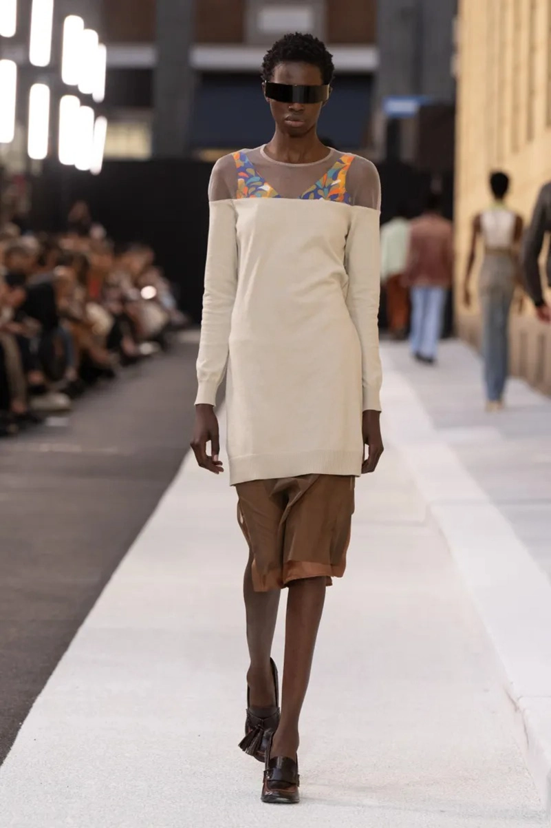 Mm6 Maison Margiela Spring 2026 Takes Urban Milan Into High Fashion