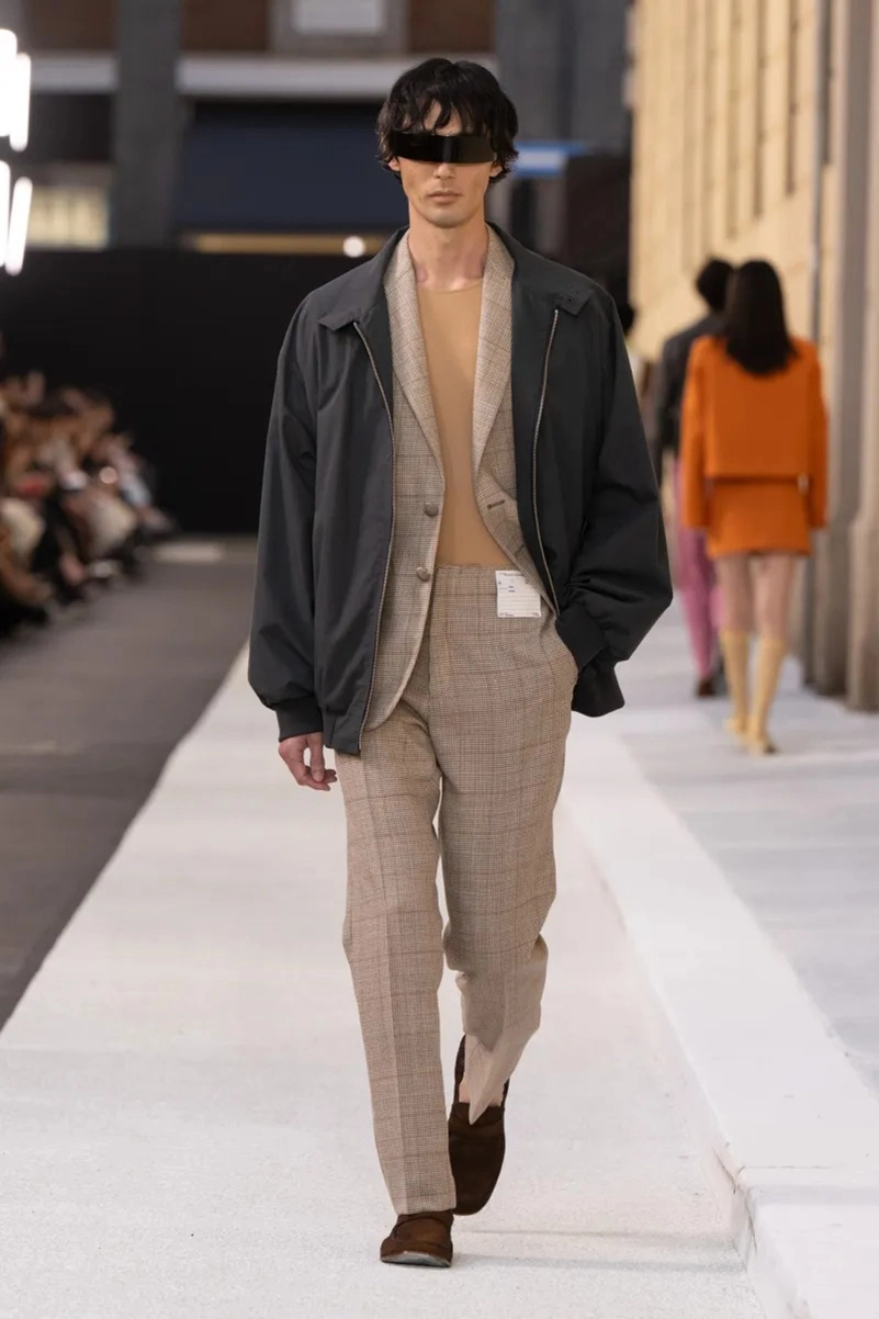 Mm6 Maison Margiela Spring 2026 Takes Urban Milan Into High Fashion