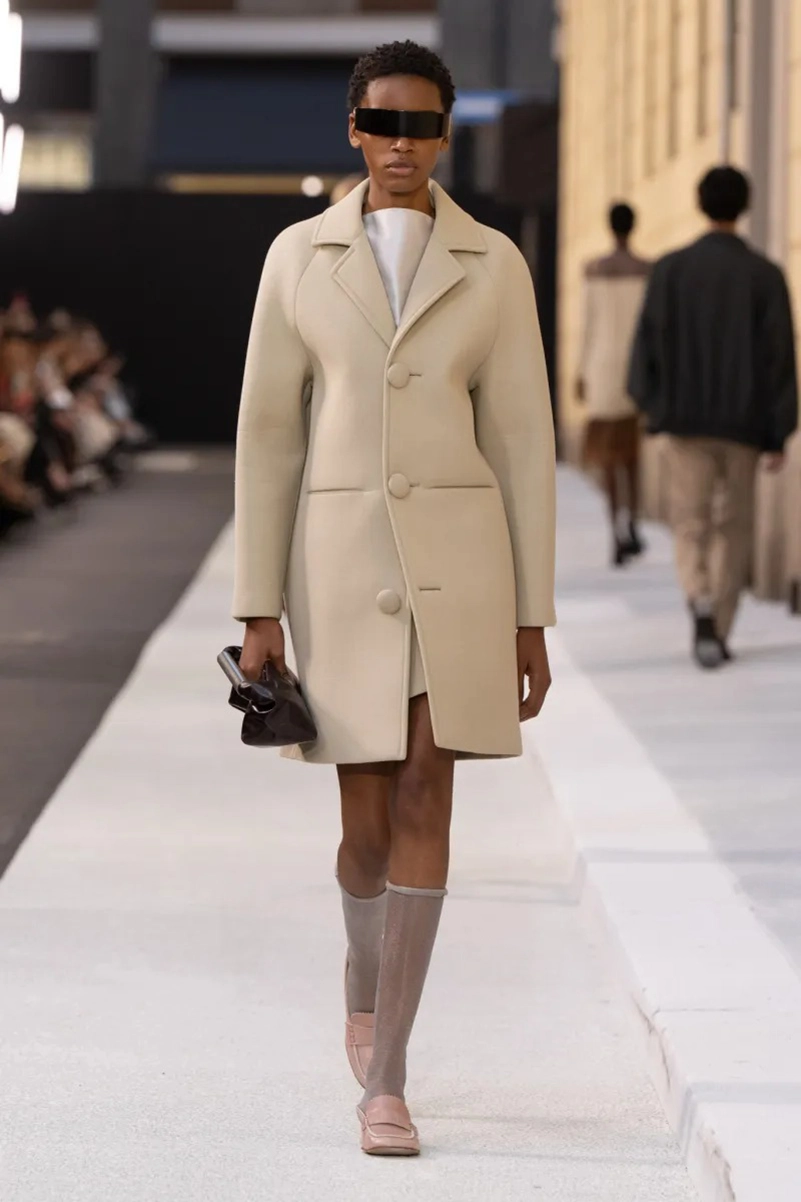 Mm6 Maison Margiela Spring 2026 Takes Urban Milan Into High Fashion