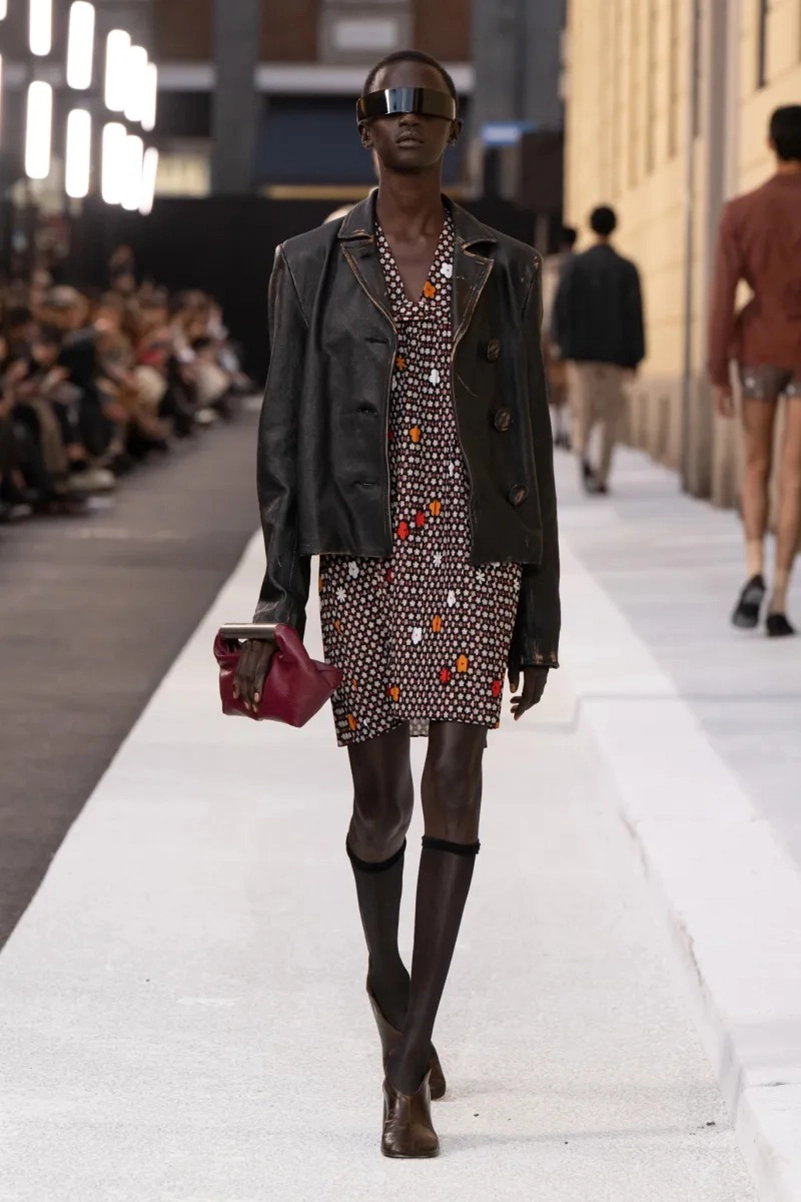 Mm6 Maison Margiela Spring 2026 Takes Urban Milan Into High Fashion