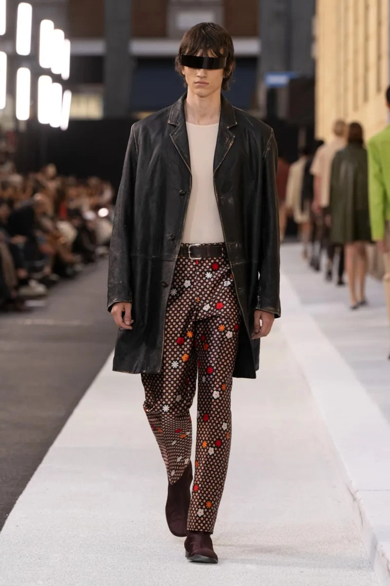 Mm6 Maison Margiela Spring 2026 Takes Urban Milan Into High Fashion