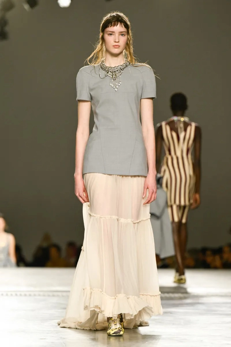 Dries Van Noten Spring 2026 Rides the Surf of Color and Light