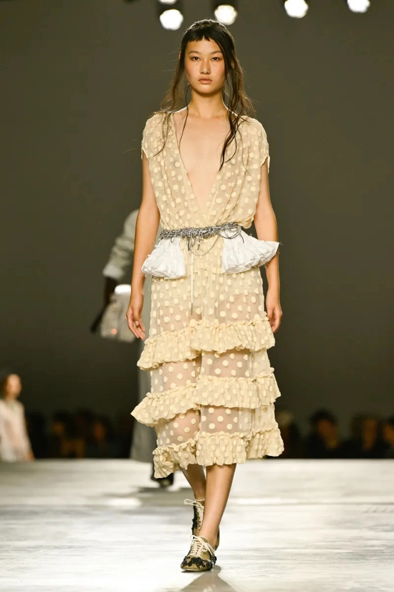 Dries Van Noten Spring 2026 Rides the Surf of Color and Light