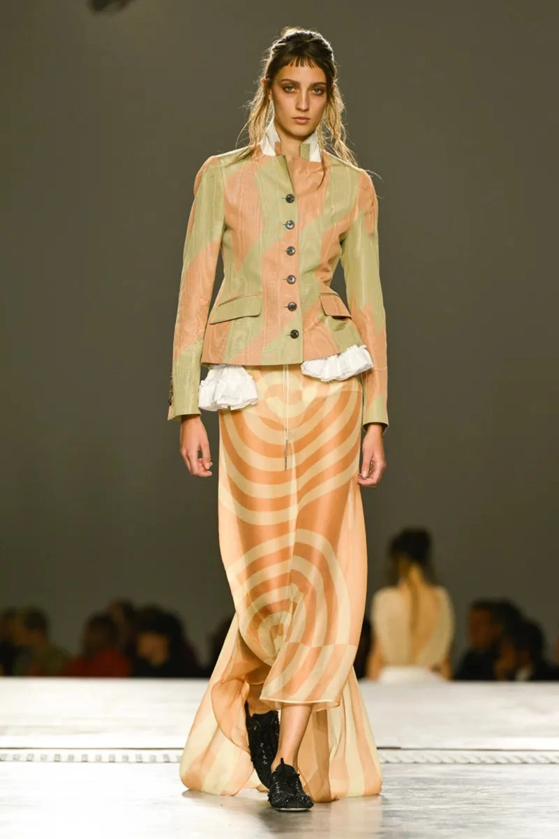 Dries Van Noten Spring 2026 Rides the Surf of Color and Light
