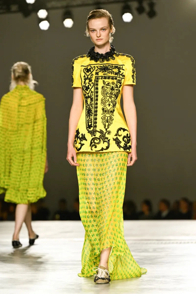 Dries Van Noten Spring 2026 Rides the Surf of Color and Light
