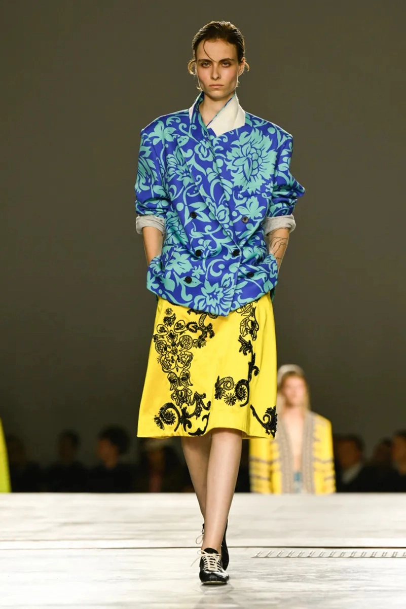 Dries Van Noten Spring 2026 Rides the Surf of Color and Light