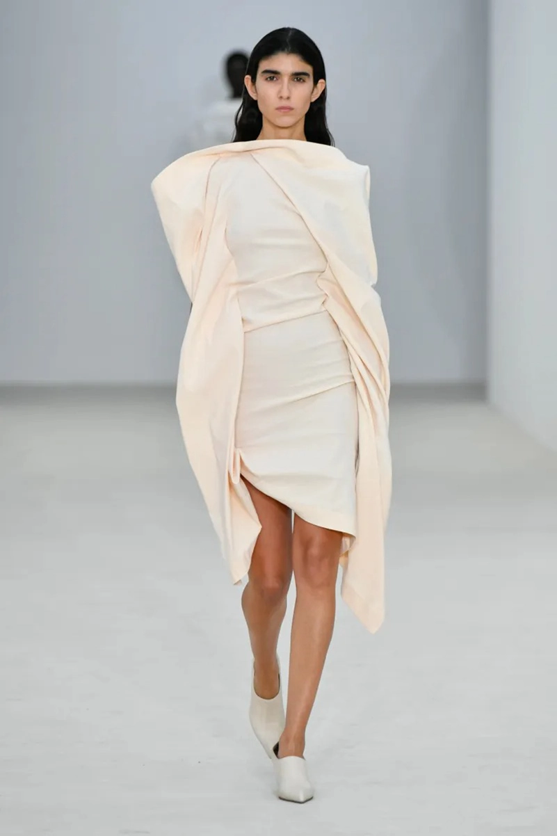 Issey Miyake Spring 2026 Breathes Spirit Into Modern Minimalism