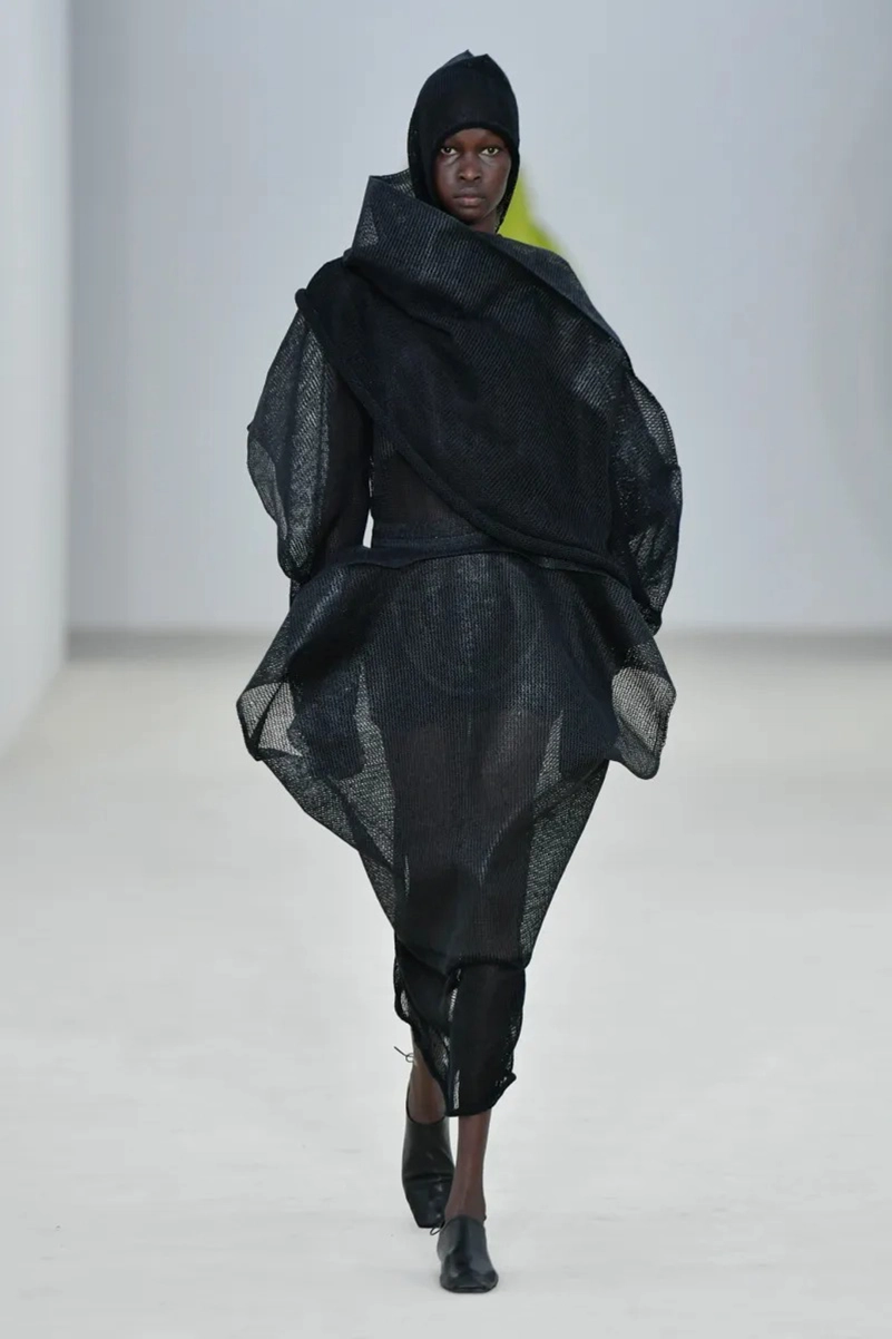 Issey Miyake Spring 2026 Breathes Spirit Into Modern Minimalism