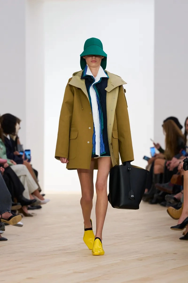 Loewe Spring 2026 Shapes the Future of Luxury With Bold Color