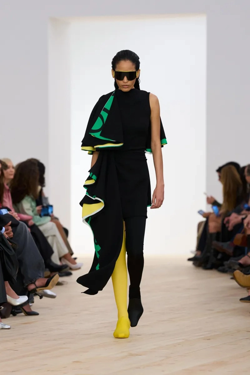 Loewe Spring 2026 Shapes the Future of Luxury With Bold Color