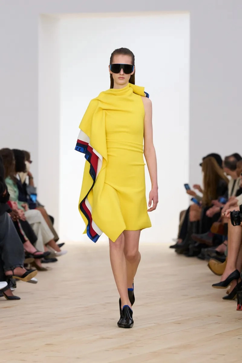 Loewe Spring 2026 Shapes the Future of Luxury With Bold Color