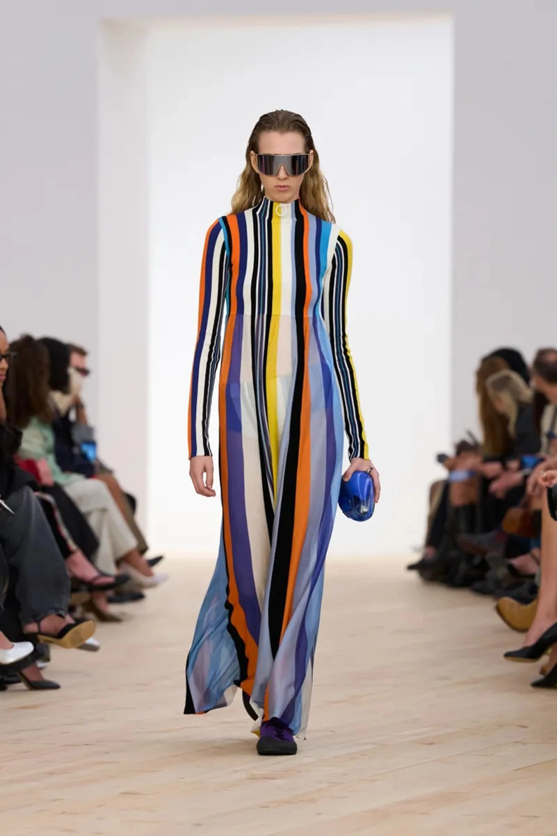 Loewe Spring 2026 Shapes the Future of Luxury With Bold Color