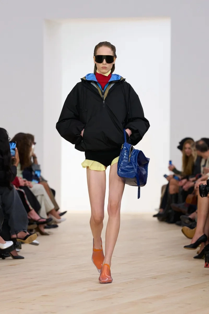 Loewe Spring 2026 Shapes the Future of Luxury With Bold Color
