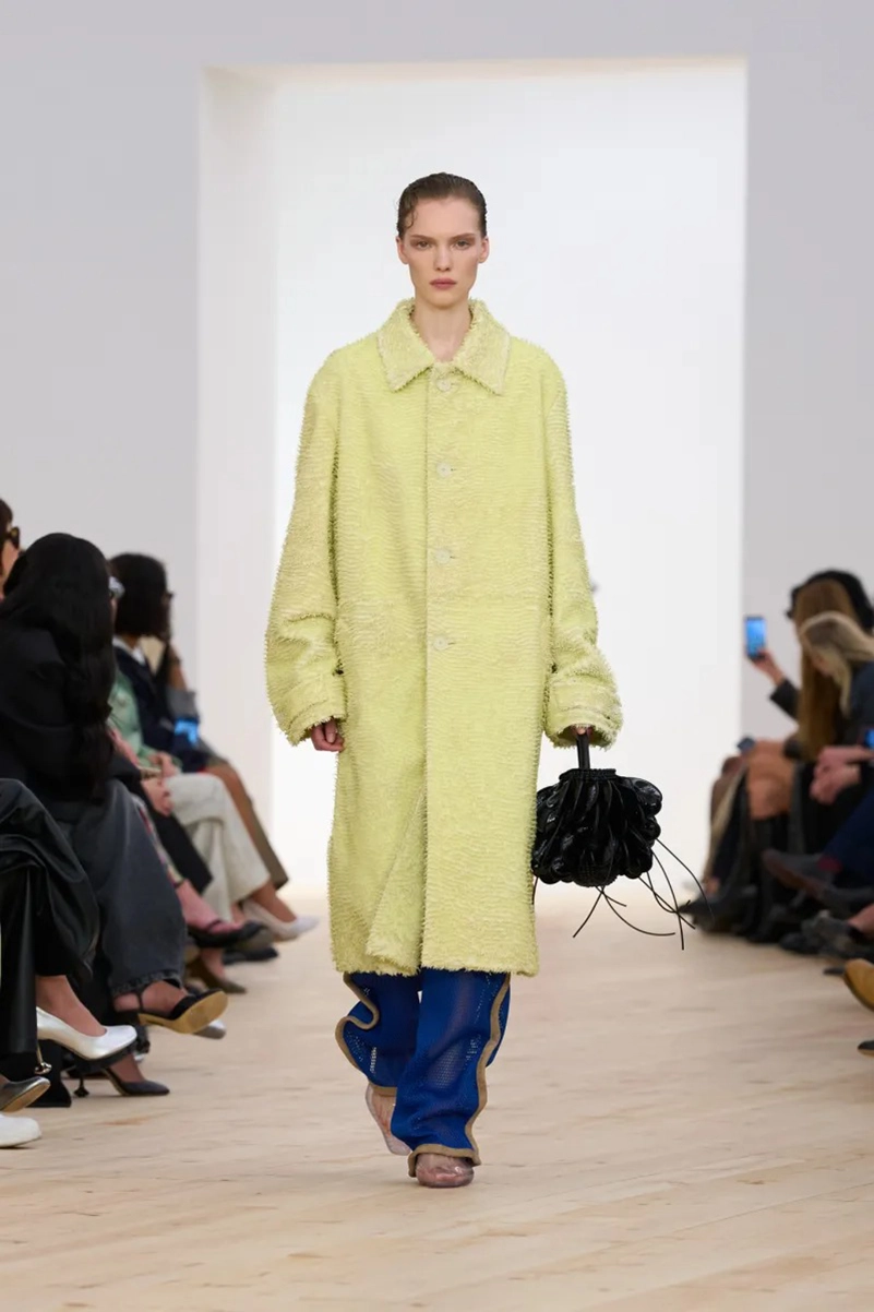 Loewe Spring 2026 Shapes the Future of Luxury With Bold Color