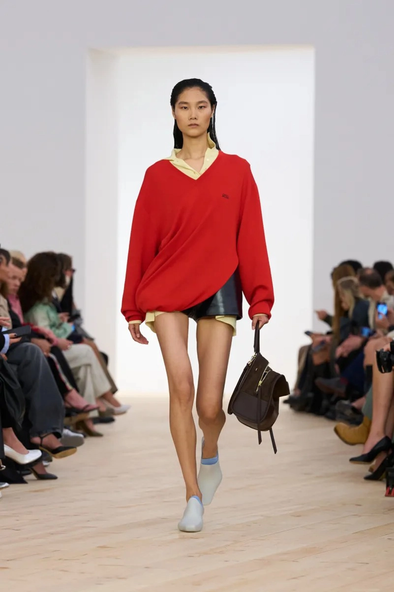 Loewe Spring 2026 Shapes the Future of Luxury With Bold Color