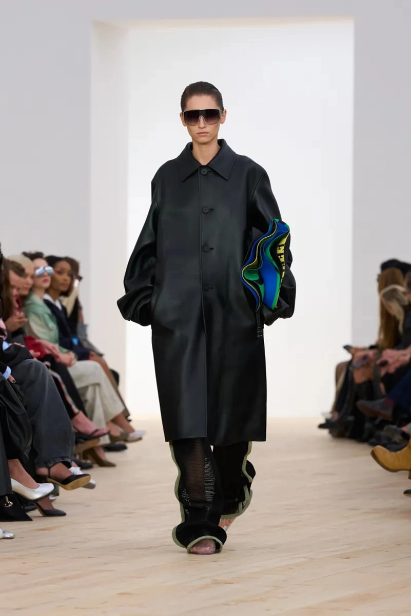 Loewe Spring 2026 Shapes the Future of Luxury With Bold Color