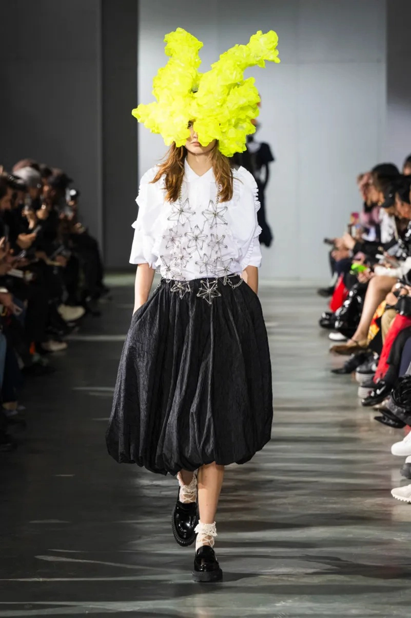 Noir Kei Ninomiya Spring 2026 Shapes Dreamlike Couture With Subversive Edge