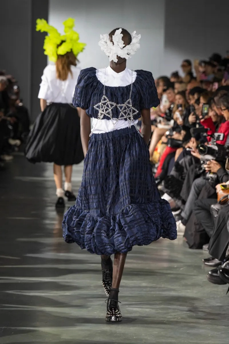 Noir Kei Ninomiya Spring 2026 Shapes Dreamlike Couture With Subversive Edge