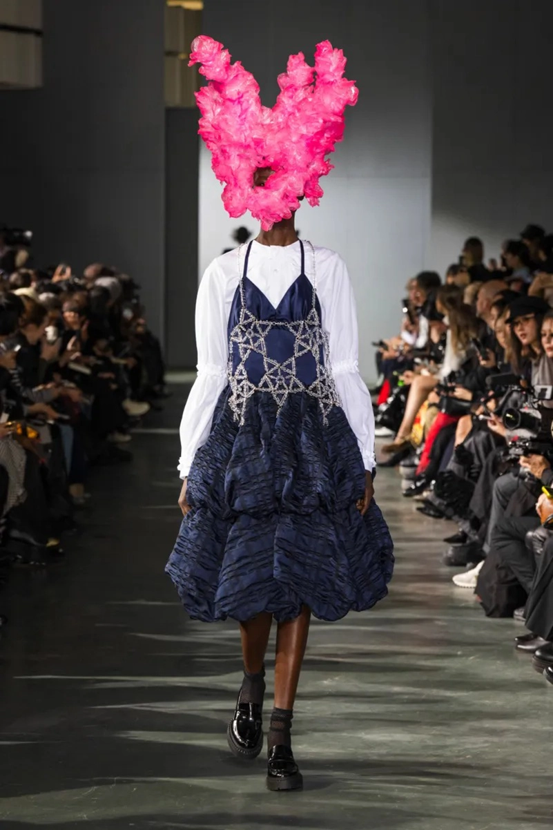 Noir Kei Ninomiya Spring 2026 Shapes Dreamlike Couture With Subversive Edge