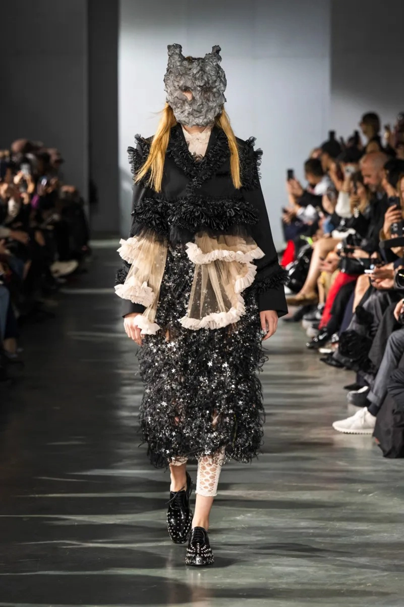 Noir Kei Ninomiya Spring 2026 Shapes Dreamlike Couture With Subversive Edge