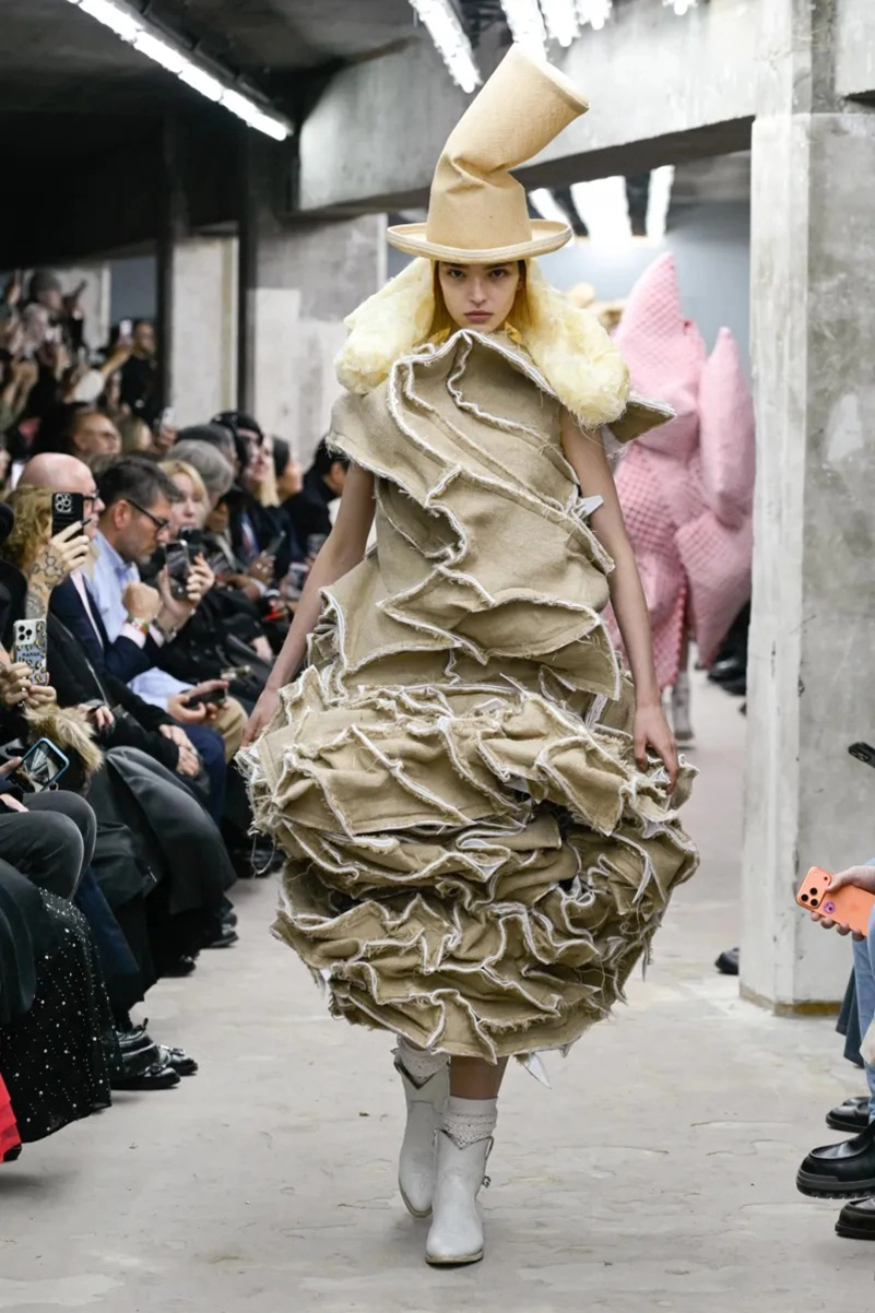 Rei Kawakubo Turns Imperfection Into Art For Comme Des Garçons Spring 2026