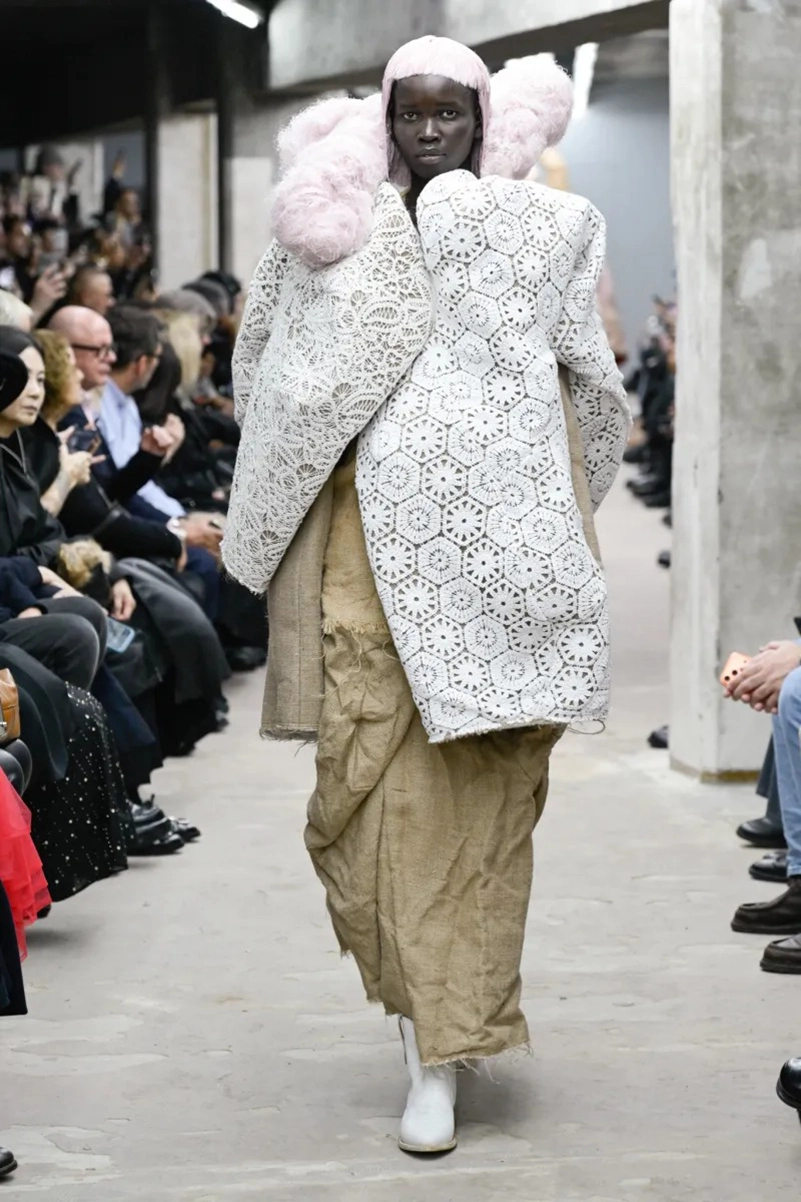 Rei Kawakubo Turns Imperfection Into Art For Comme Des Garçons Spring 2026