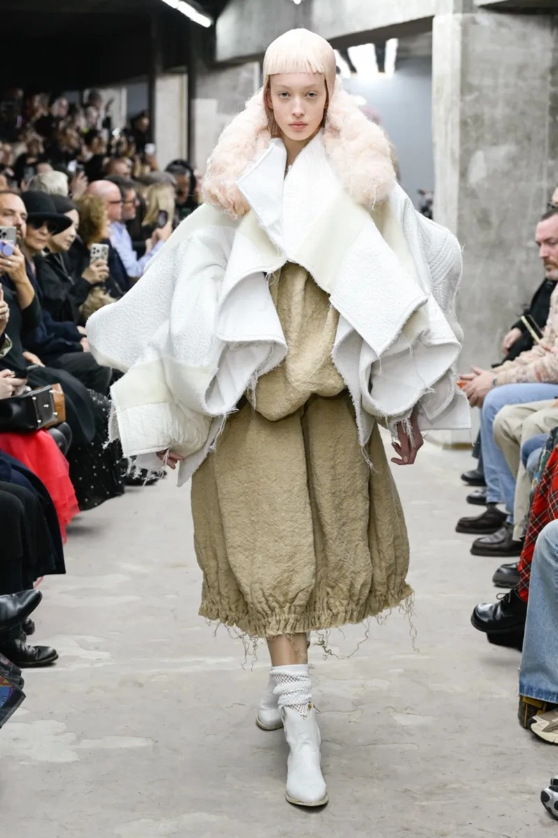 Rei Kawakubo Turns Imperfection Into Art For Comme Des Garçons Spring 2026