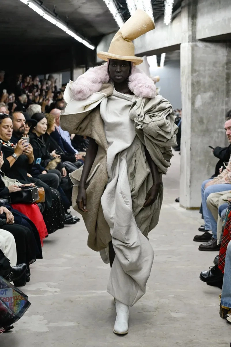 Rei Kawakubo Turns Imperfection Into Art For Comme Des Garçons Spring 2026