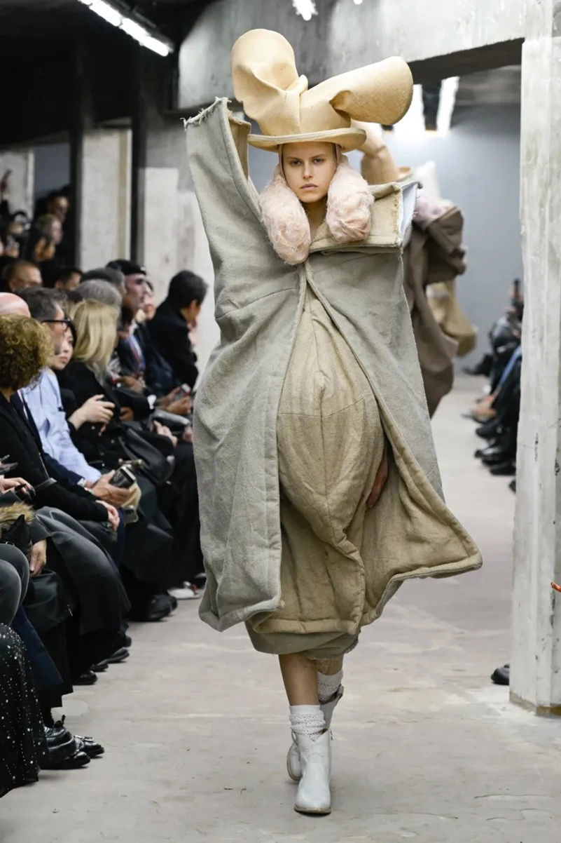 Rei Kawakubo Turns Imperfection Into Art For Comme Des Garçons Spring 2026