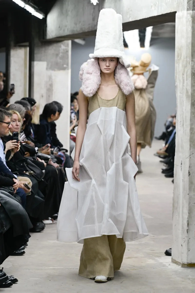 Rei Kawakubo Turns Imperfection Into Art For Comme Des Garçons Spring 2026