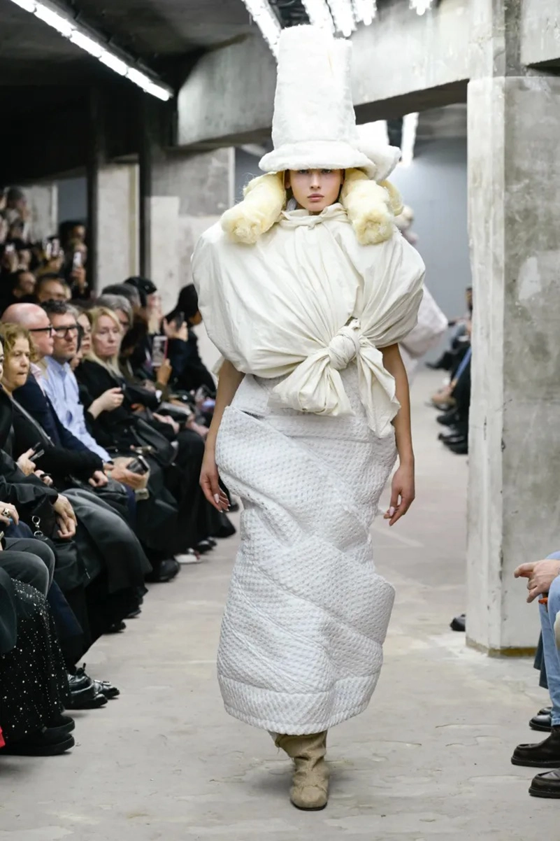 Rei Kawakubo Turns Imperfection Into Art For Comme Des Garçons Spring 2026