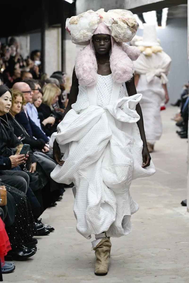 Rei Kawakubo Turns Imperfection Into Art For Comme Des Garçons Spring 2026