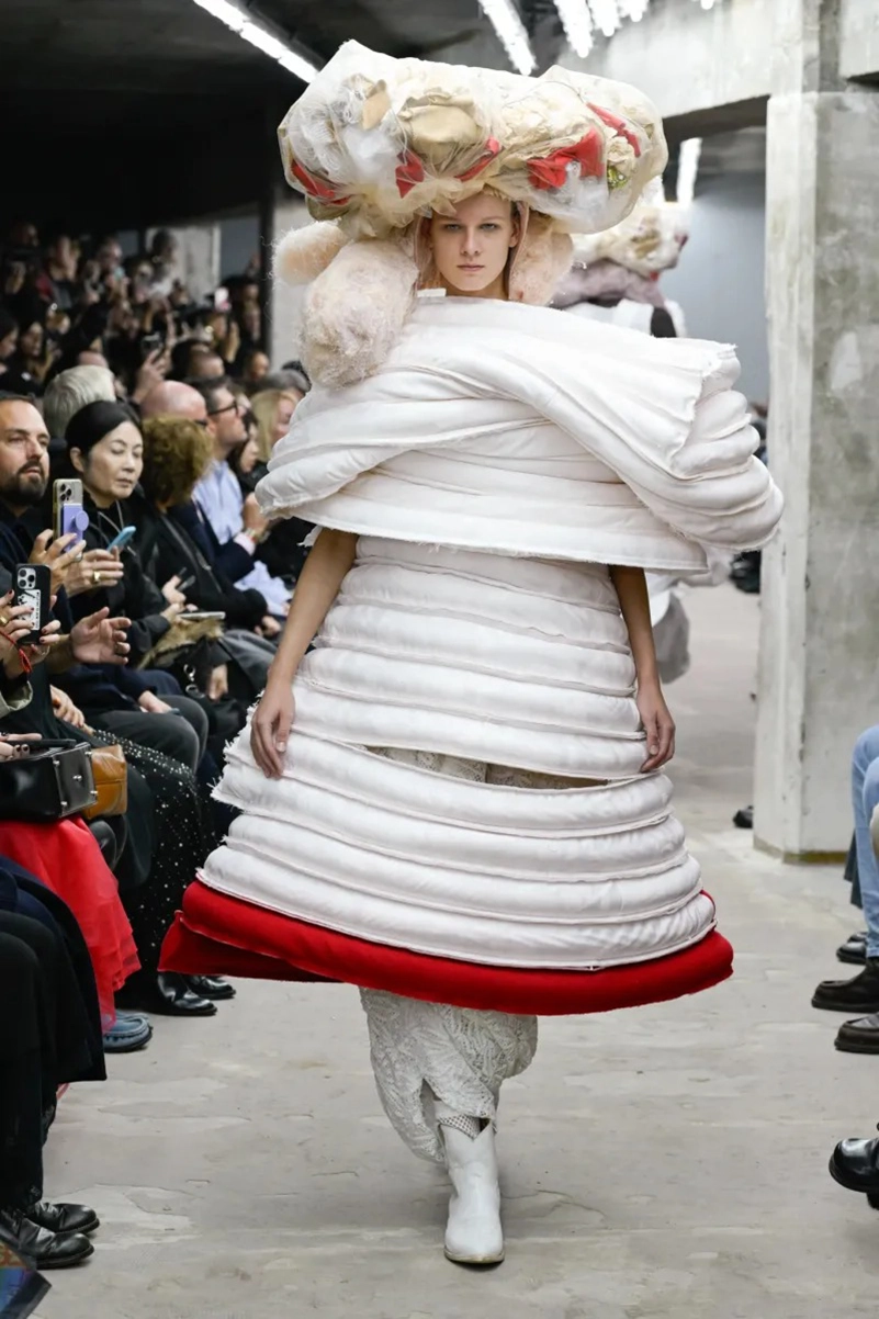 Rei Kawakubo Turns Imperfection Into Art For Comme Des Garçons Spring 2026