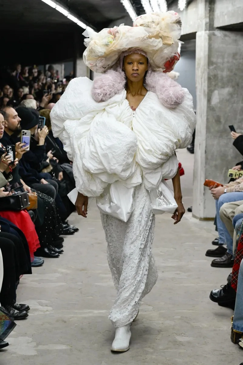 Rei Kawakubo Turns Imperfection Into Art For Comme Des Garçons Spring 2026