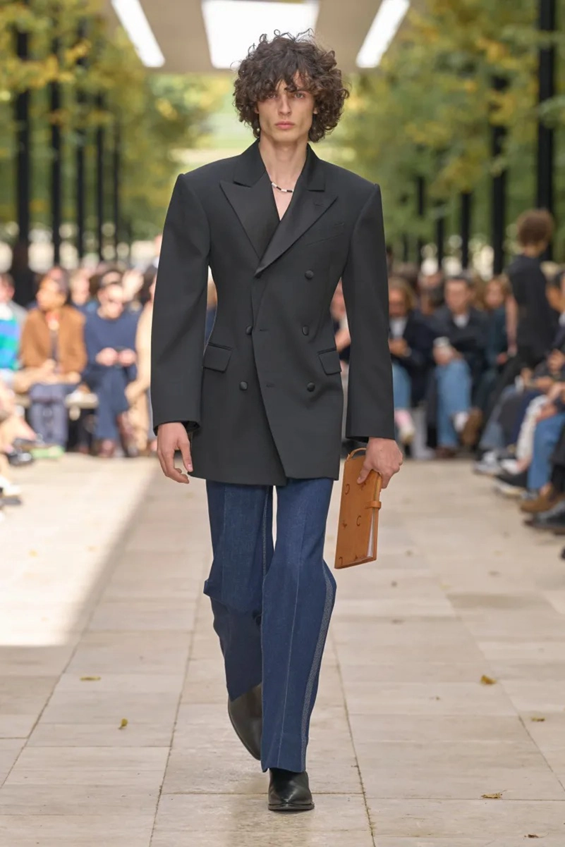 Celine Spring 2026 Reimagines Everyday Elegance With Ease