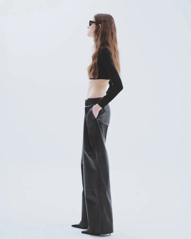 Fall 2025 By Zeynep Arçay Moves From Tailoring To Night With Ease