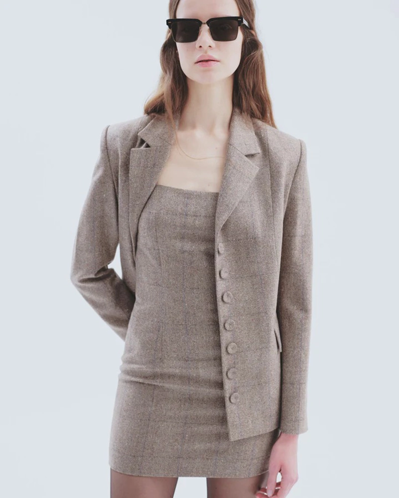 Fall 2025 By Zeynep Arçay Moves From Tailoring To Night With Ease