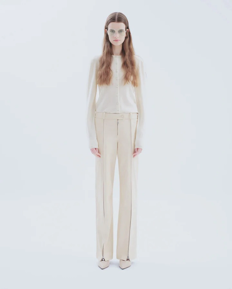 Fall 2025 By Zeynep Arçay Moves From Tailoring To Night With Ease