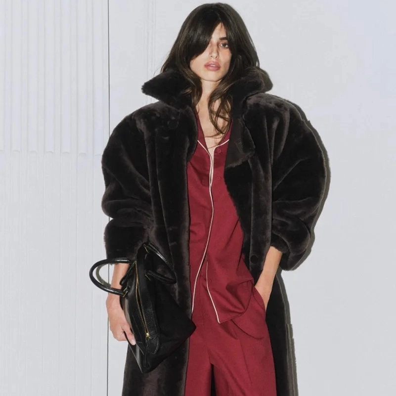 Alberta Ferretti Pre-Fall 2026 Delivers Modern Feminine Glamour