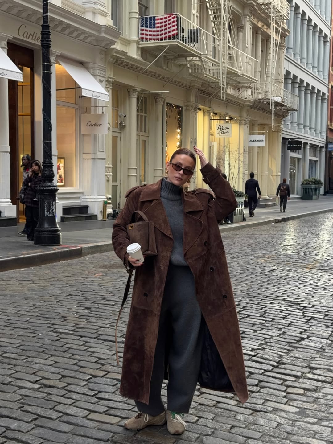 10 Winter Travel Outfits That Nail Style And Comfort