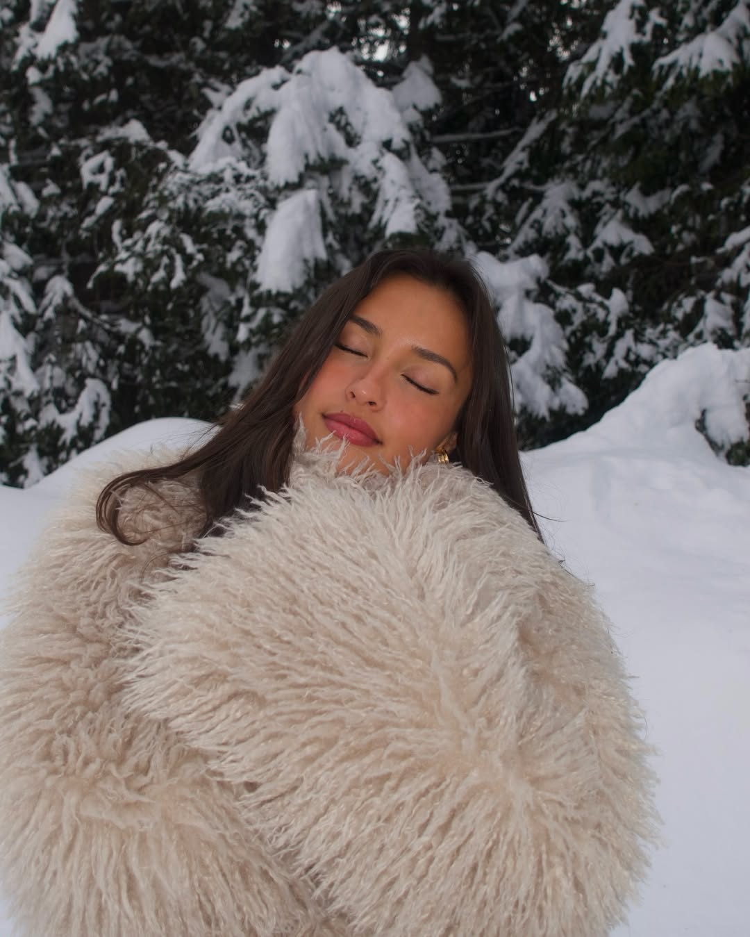 Mistletoe Makeup