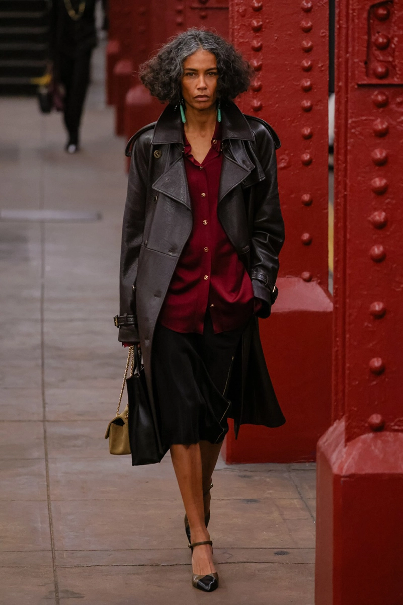 Chanel Métiers D’art 2026 Blends Heritage With A New York State Of Mind Chanel Métiers D’art 2026 Blends Heritage With A New York State Of Mind