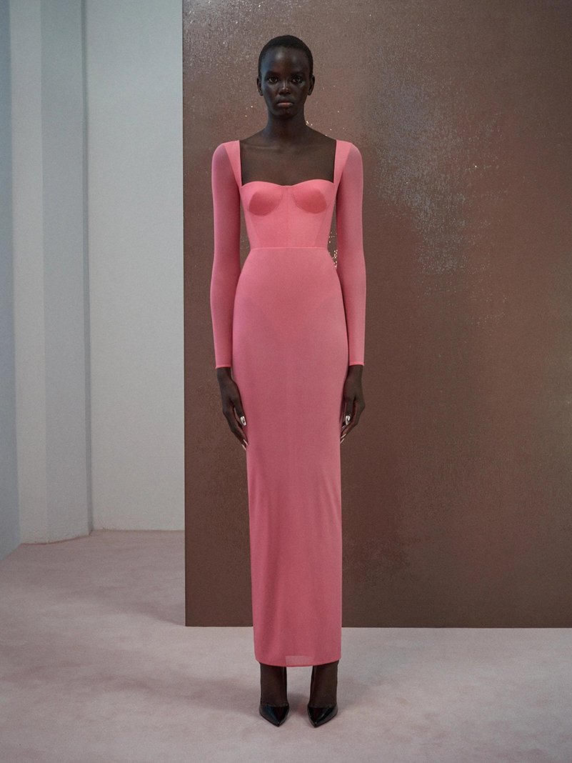 Alex Perry Lets Textures Speak Across the 2026 Resort Offering
