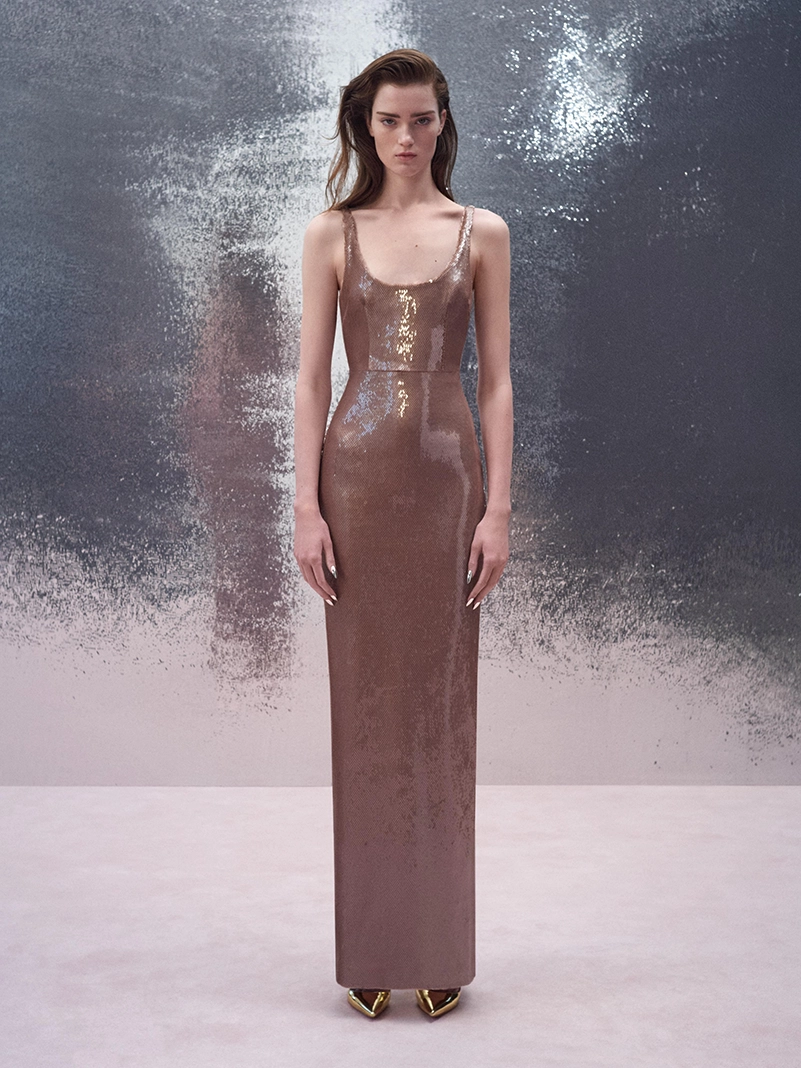 Alex Perry Lets Textures Speak Across the 2026 Resort Offering